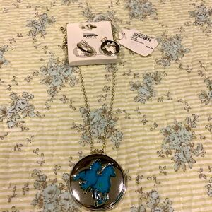 Icon Collection Horse turquoise pendent & earring set 20”chain Running Mares NEW